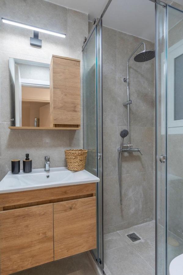 Liv - Modern Flat In Kolonaki Apartment *
